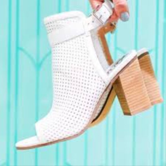 Sam Edelman Emmie Perforated Open Toe Block-Heel Slingback Ankle Bootie Sandals - Picture 3 of 12